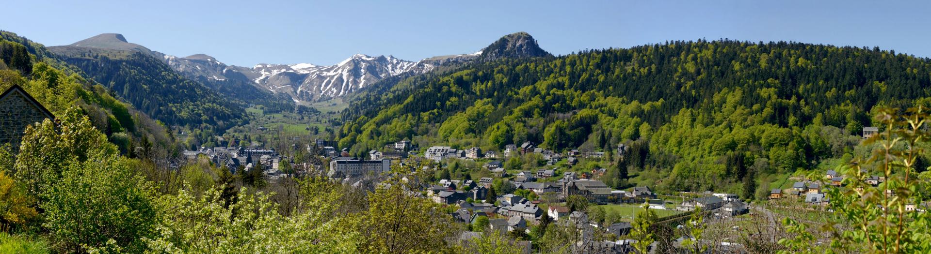 La vallee du mont dore et du sancy wikimedia commons own work sptephane deniel 1